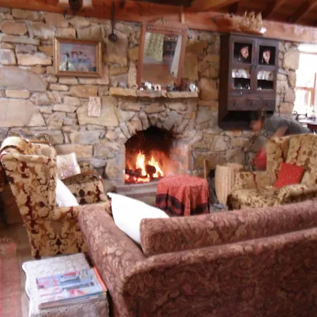 Konukevi Daphne House Olimpos